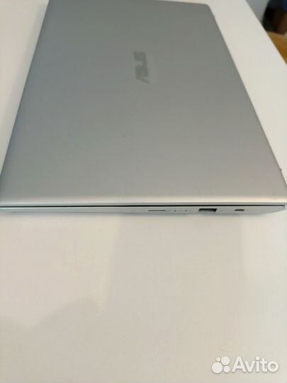 Продаю ультрабук asus VivoBook 14 F412