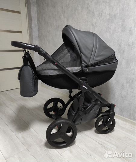 Коляска 3 в 1 Эко кожа идеальное состояние