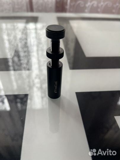 Держатель для видеокарты