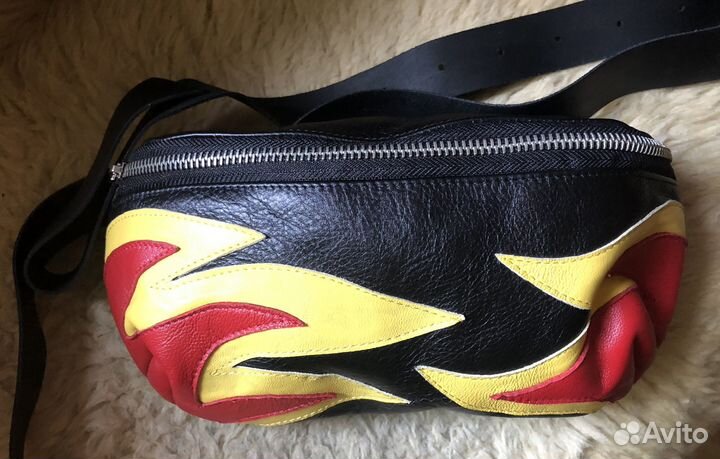 Сумка на пояс женская новая