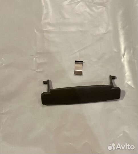 Защелка подлокотника Audi A6 C6 (4F0864245/4)