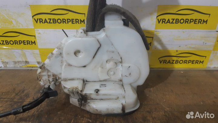 Замок двери передний левый Honda Pilot J35Z4 2009