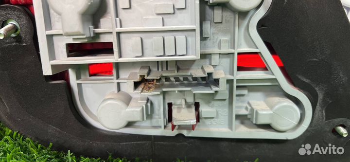 Фонарь задний правый Mercedes-Benz C-Класс