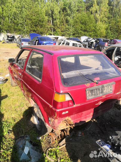 Volkswagen Golf II 1991 г.в. (разбор)