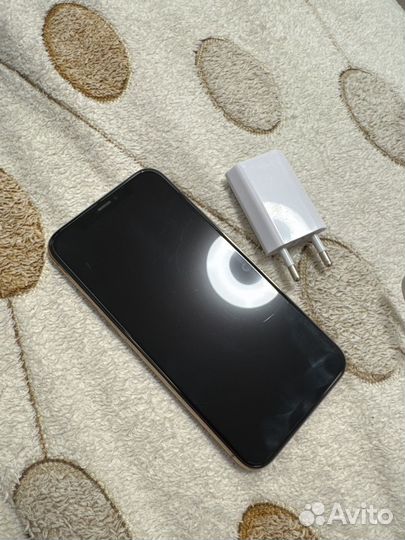 iPhone 11 Pro, 64 ГБ