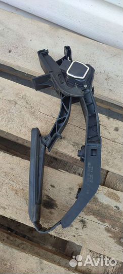 Мерседес W211 педаль газа