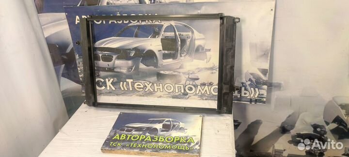 Диффузор радиатора Volvo S80