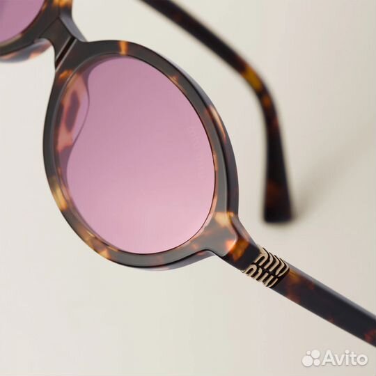 Очки Miu Miu Regard Sunglasses