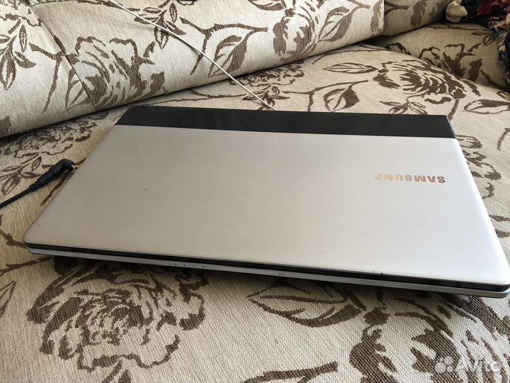 Игровой ноутбук Samsung