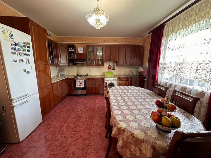 Дом 229,7 м² на участке 19 сот.