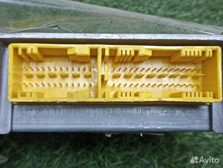 Блок управления подушками, Блок SRS Mitsubishi