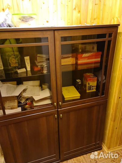 Шкаф сервант