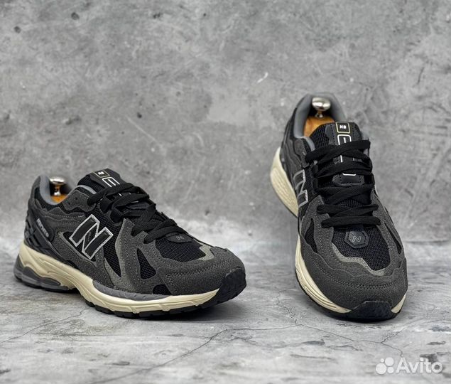 Кроссовки мужские new balance