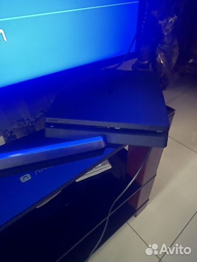 Sony playstation 4 slim