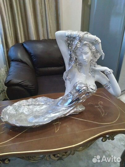 Статуетка Фруктовница