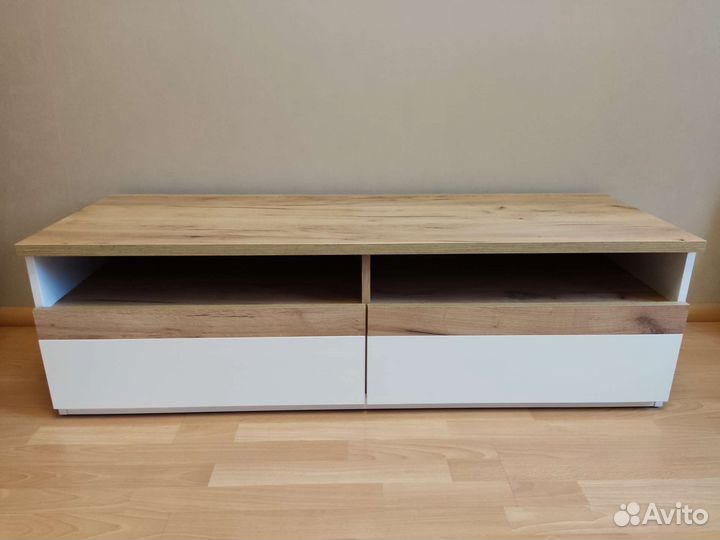Тумба под телевизор
