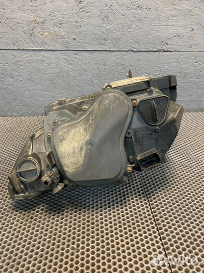 Фара ксеноновая передняя правая Bmw 335 Xi E92 N54