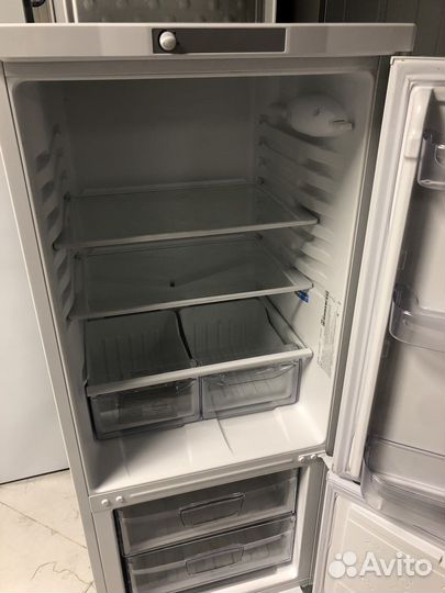 Холодильник indesit ES-15