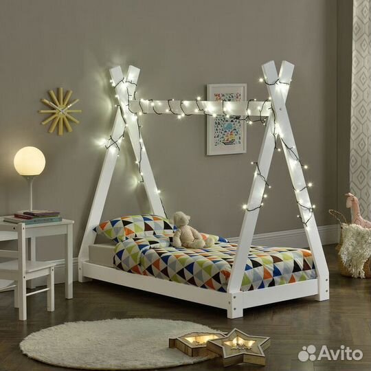 Детская кровать из бука