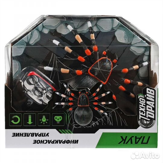 Паук на пульте управления