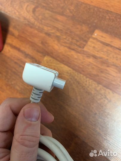 Сетевой кабель для зарядки MacBook