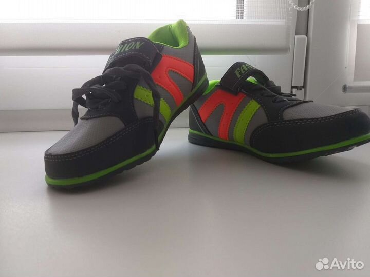 Кроссовки 30 рр