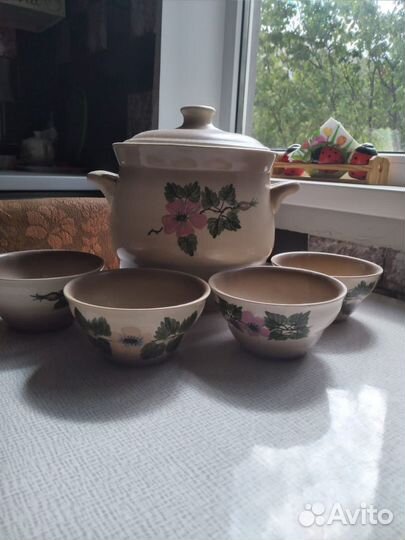 Супница с пиалами