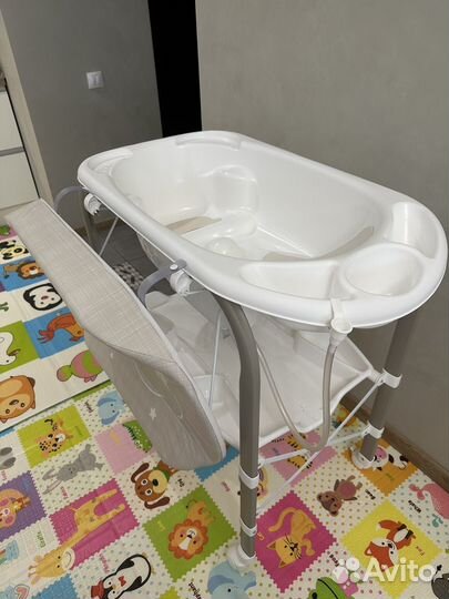 Ванночка для купания с пеленальным столиком CAM