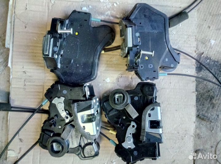 Замок двери Suzuki Grand Vitara 06-г