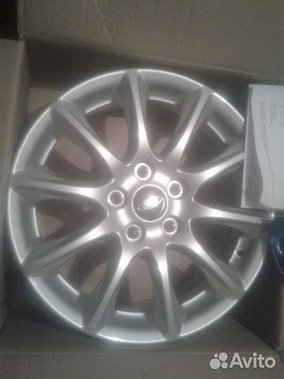 Колёсный оригиналыный диск