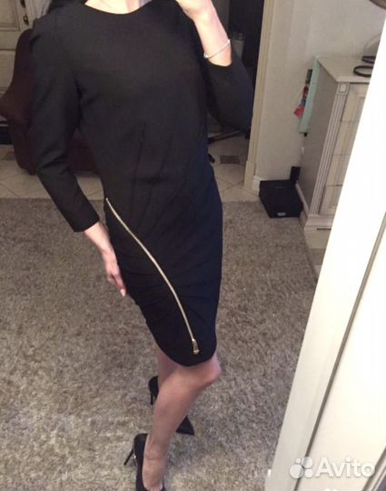 Шикарное платье Versace оригинал новое