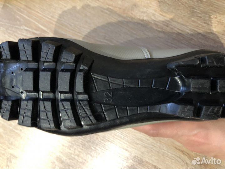 Лыжные ботинки