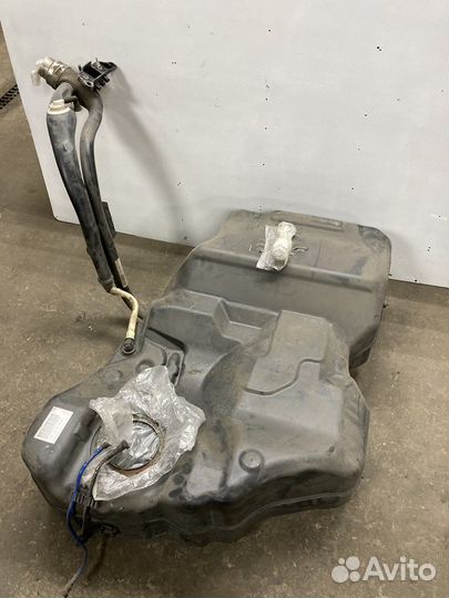 Топливный бак дизельный Volkswagen Passat B6