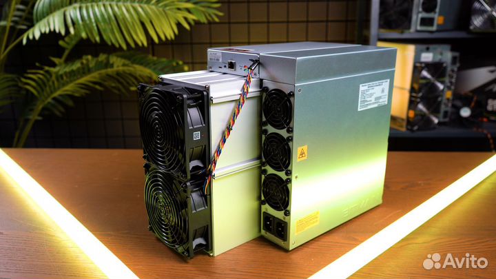 Майнер Antminer S19 Pro 96th NEW