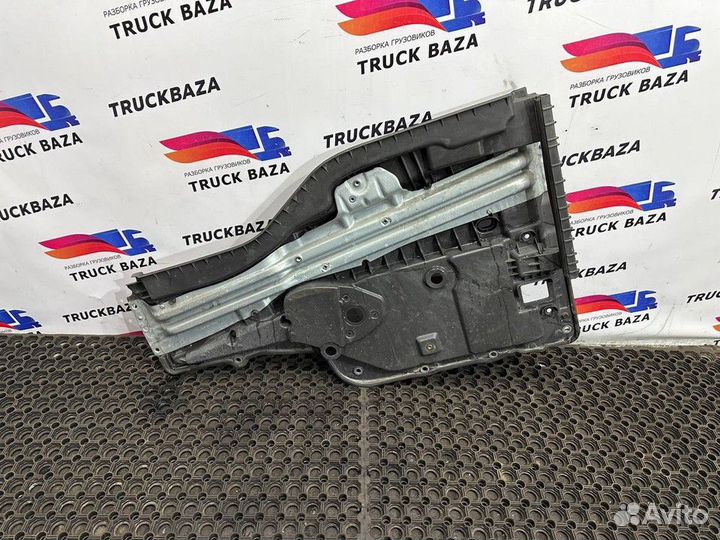 81626456055 Кронштейн стеклоподъемника левый