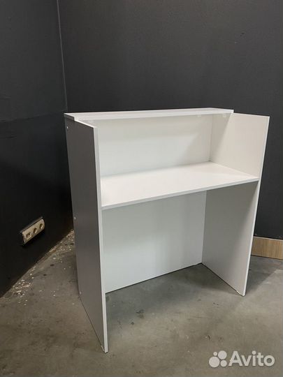 Кассовый стол / Ресепшн