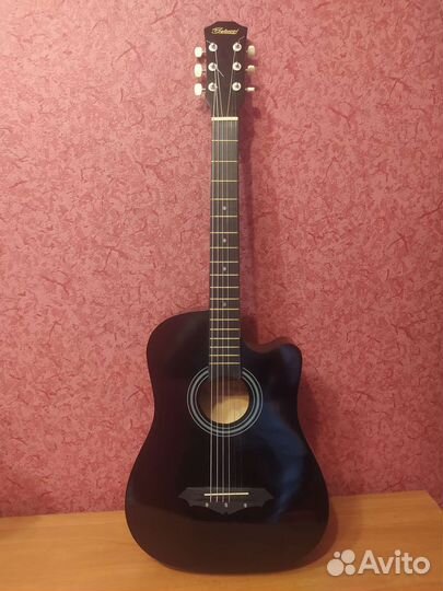 Акустическая гитара