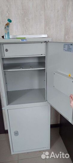 Сейф/ бухгалтерский шкаф Практик