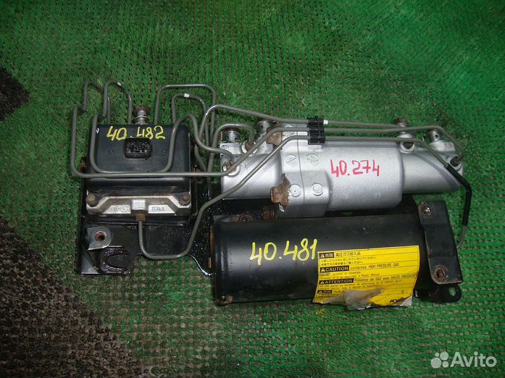 Цилиндр гидроподвески Toyota, Lexus LX570