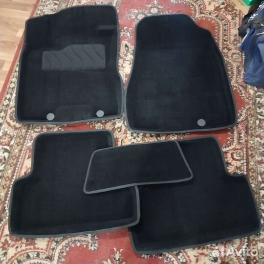 Автомобильные чехлы на Ниссан х-трайл т31