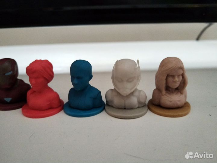 Разные коллекции из магазинов, прилипалы,скрепыши