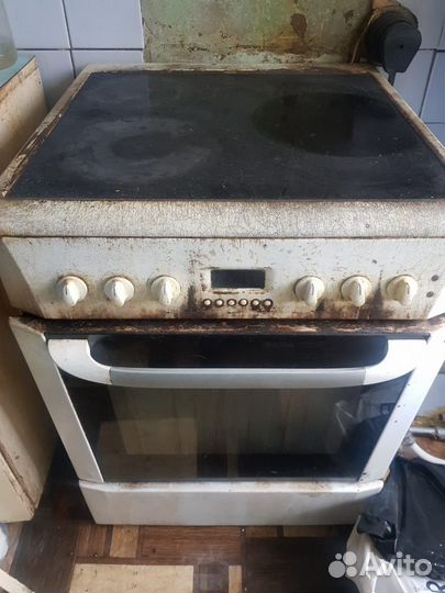 Плита электрическая индукционная