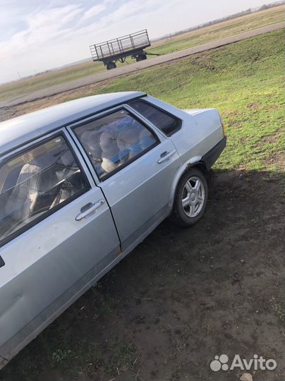 ВАЗ 21099 1.5 МТ, 1999, 180 000 км