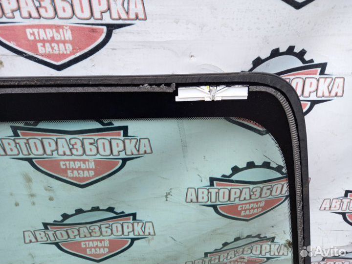 Стекло лобовое Nissan March K13 HR12DE 2011