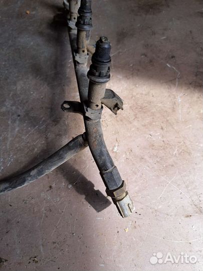 Топливная Рампа на Jaguar s-type