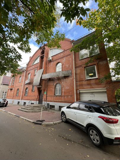 Здание, 1004 м²