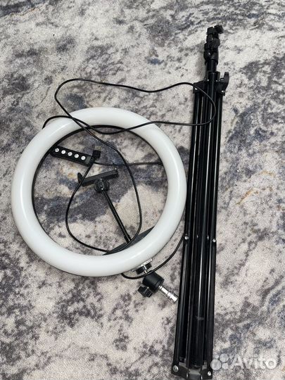 Лампа кольцевая с штативом