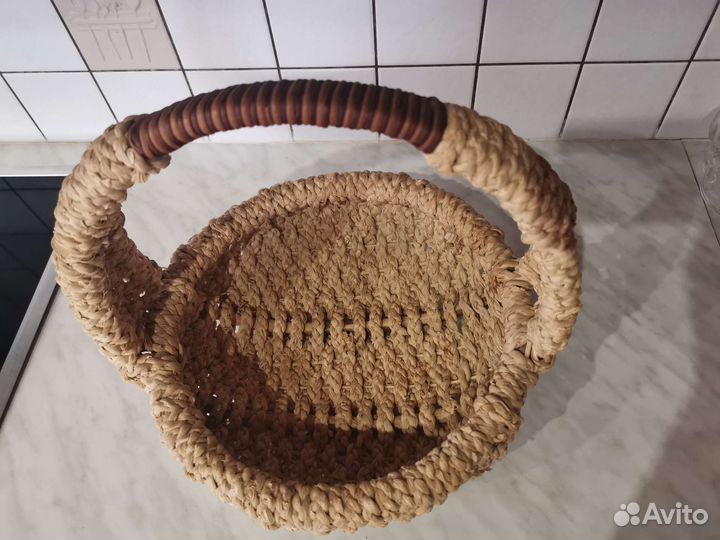 Корзина плетеная