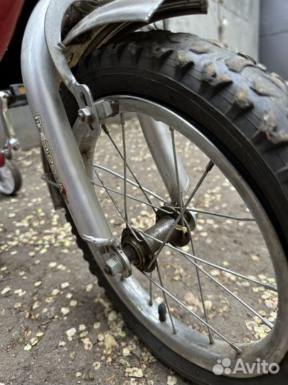Детский велосипедс ручным тормазом