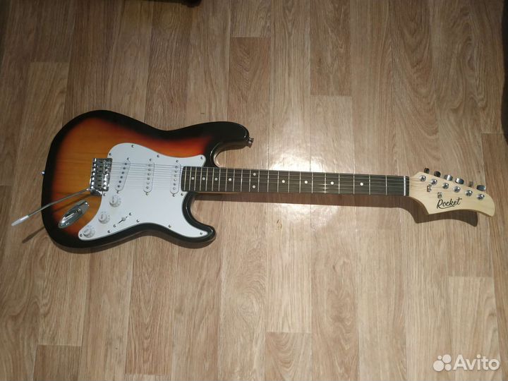 Электрогитара rocket(+ чехол)